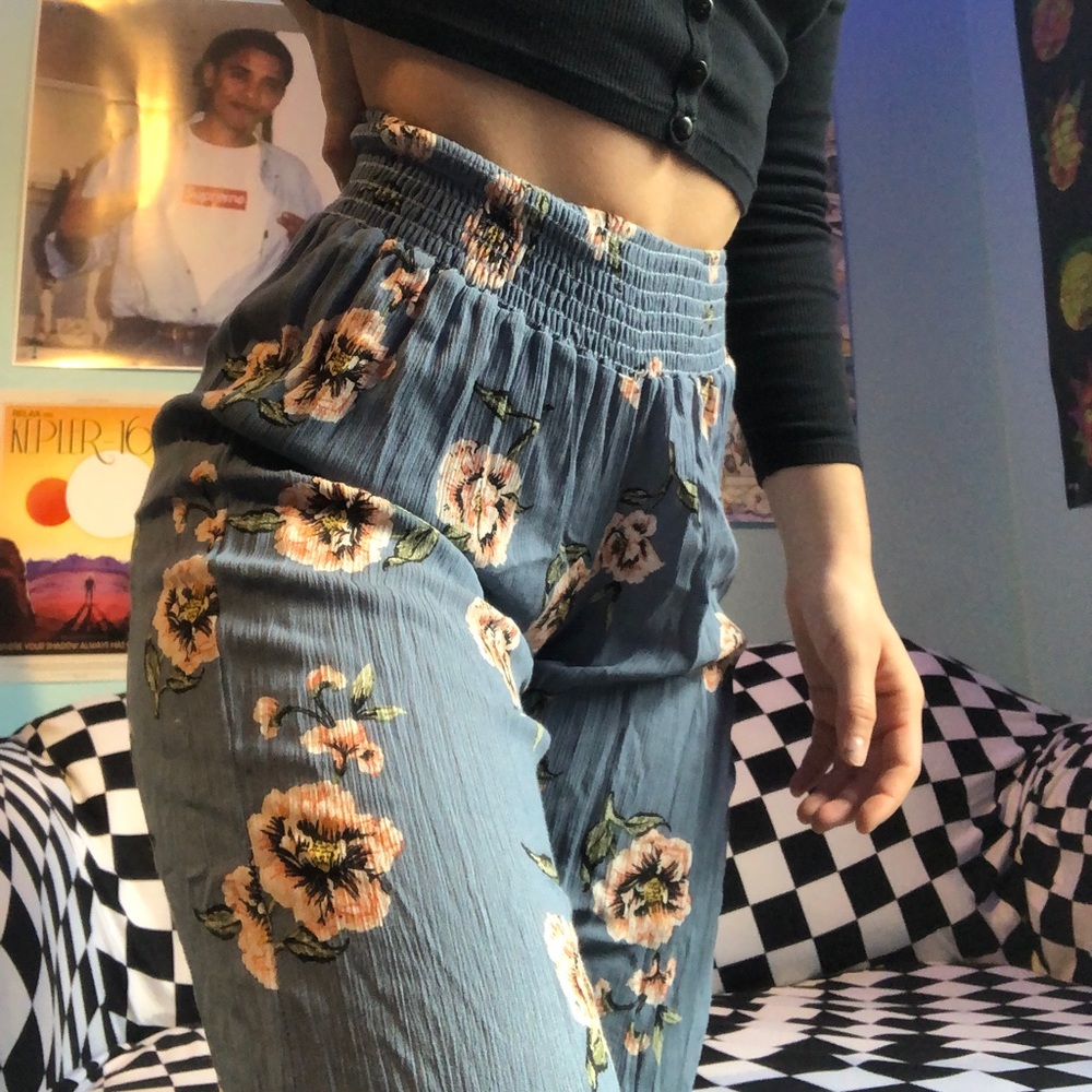 Floral FLOWY Pants